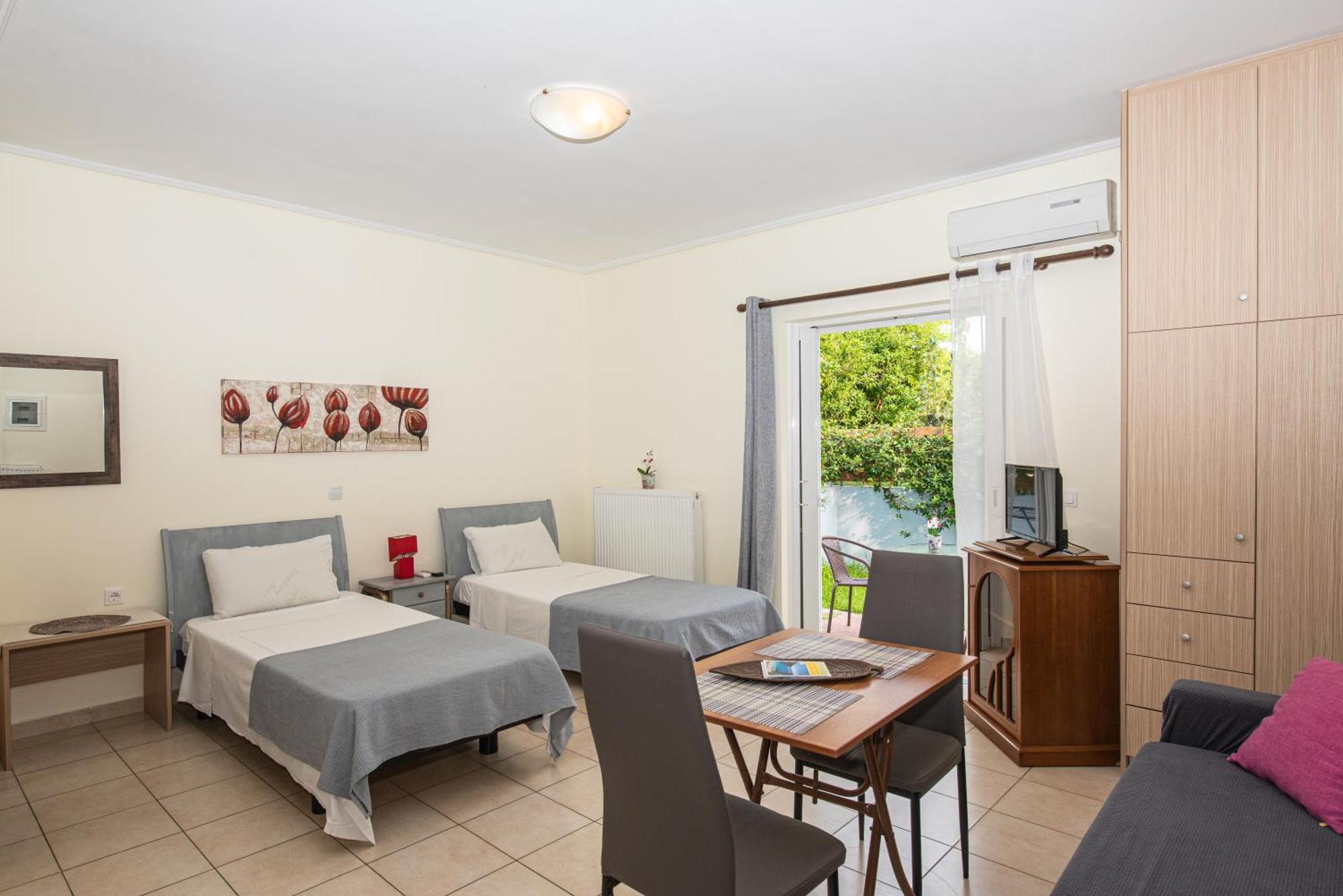 Olivine Apartments Lefkada City Bagian luar foto